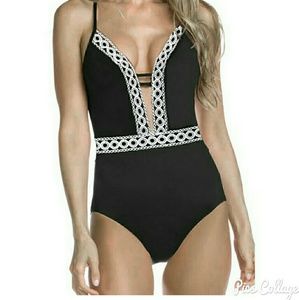 🎉HP🎉Black Lace Halter Swimsuit - NWT